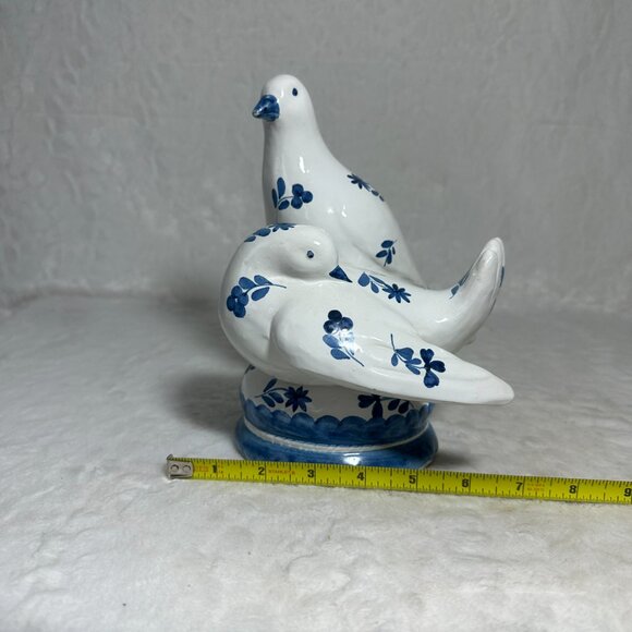 Vintage Signed AB Italy 2 Blue White Love Doves Figurine on base 1970's - Picture 6 of 7